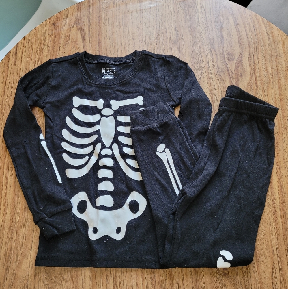 🌑 Halloween skeleton pajama set